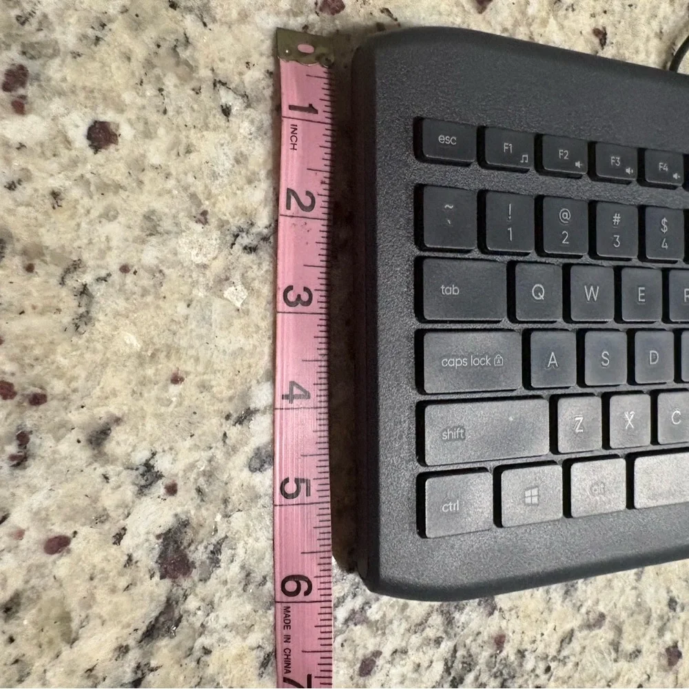 ONN wired USB keyboard black #100009052 GUC